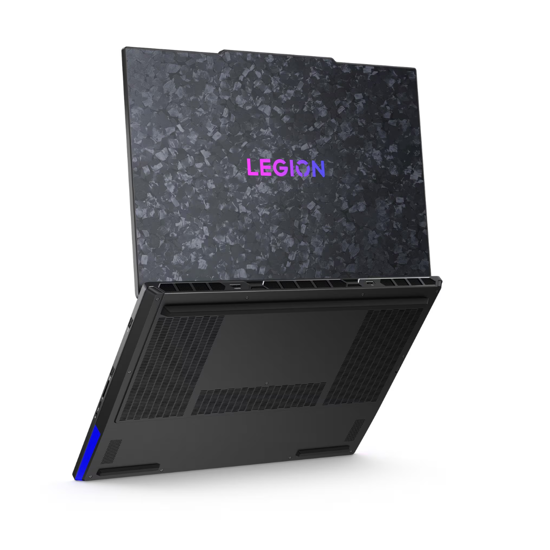 Lenovo Legion 9 18IAX10 - (03AX), Intel Core Ultra 9-275HX, RAM 64GB, SSD 4TB, NVIDIA GeForce RTX 5090 24GB, 18.0 Inch WQUXGA (3840x2400) IPS 240Hz, Eclipse Black