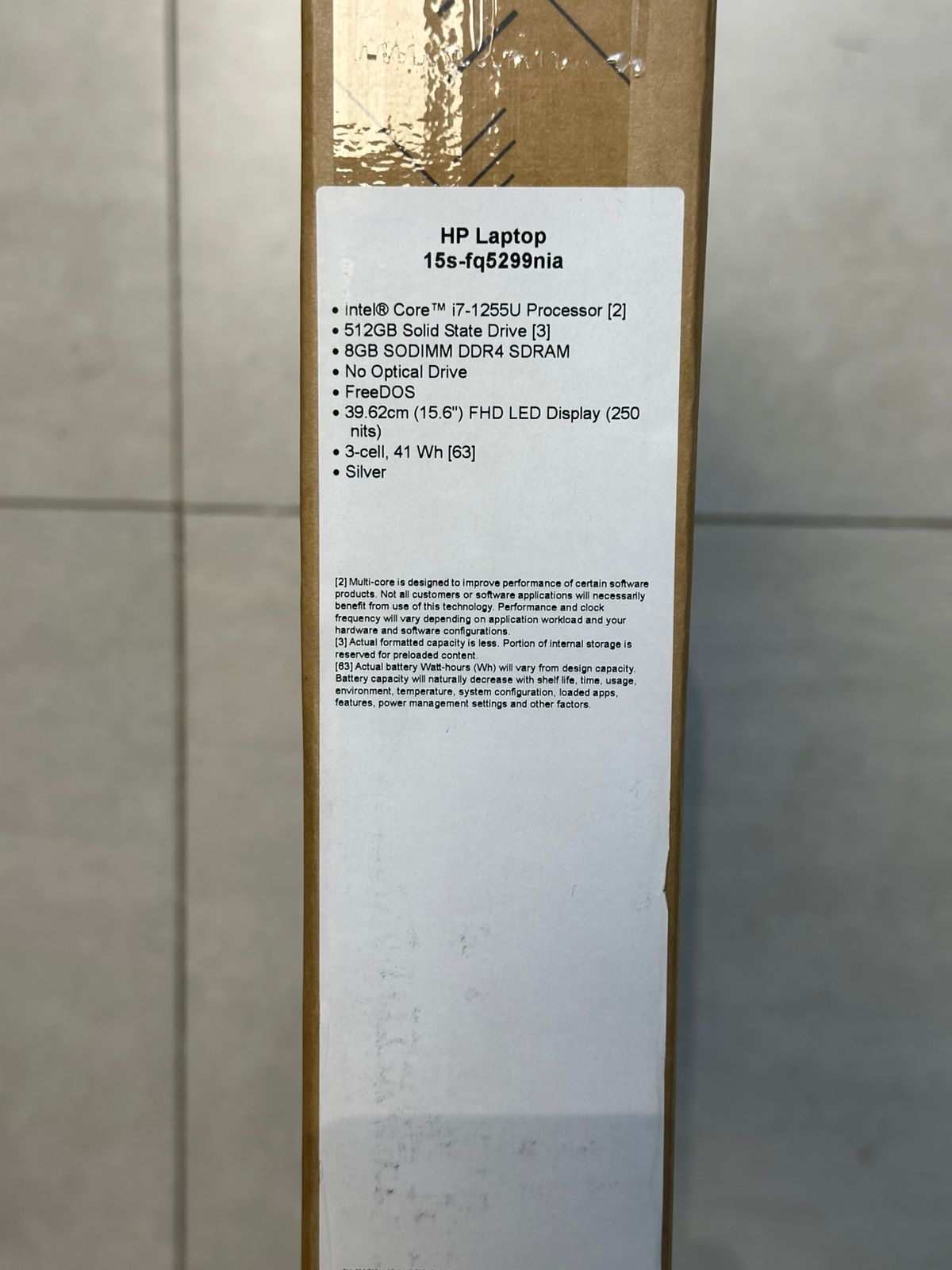 HP 15s-fq5299nia، Intel Core i7-1255U، ذاكرة وصول عشوائي (RAM) سعة 8 جيجابايت، قرص SSD سعة 512 جيجابايت، معالج رسومات Intel Iris، شاشة 15.6 بوصة عالية الدقة، لون فضي طبيعي