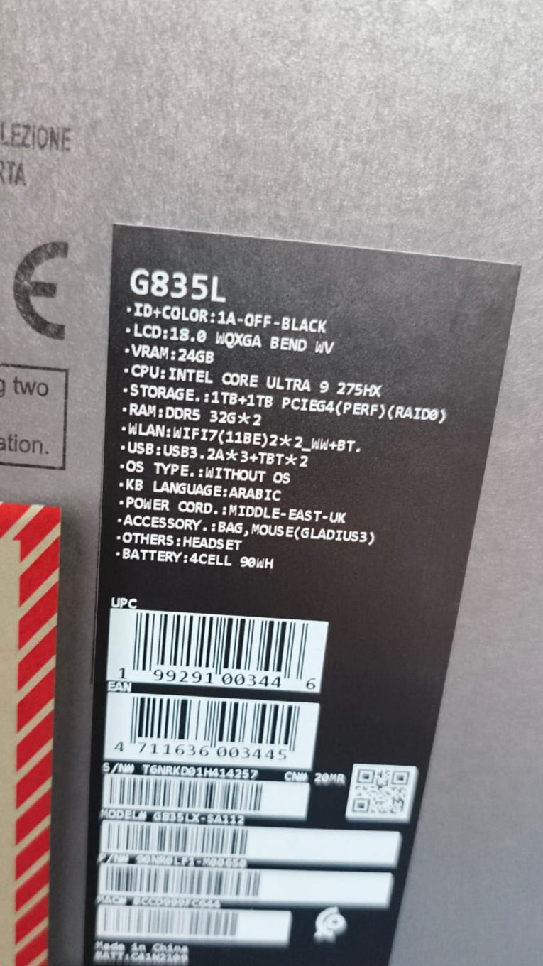 ASUS ROG STRIX SCAR 18 G835LX-SA112، Intel Ultra 9-275HX، ذاكرة وصول عشوائي (RAM) سعة 64 جيجابايت، قرص SSD سعة 2 تيرابايت، NVIDIA Geforce RTX 5090 سعة 24 جيجابايت، شاشة 18.0 بوصة WQXGA 240 هرتز IPS، لون أسود 