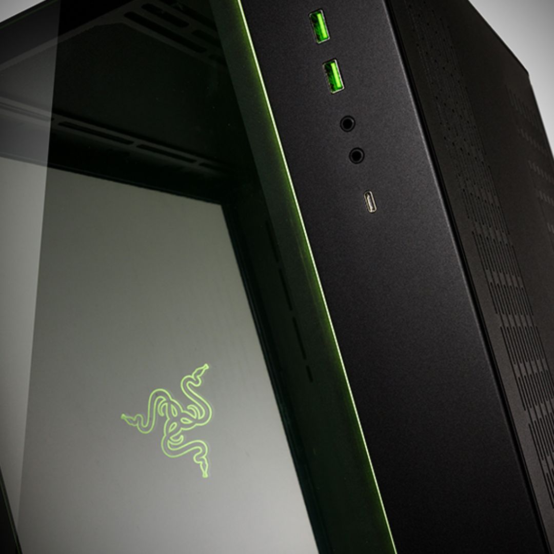 LIAN LI O11 Dynamic Razer Edition – العالمية للحاسبات